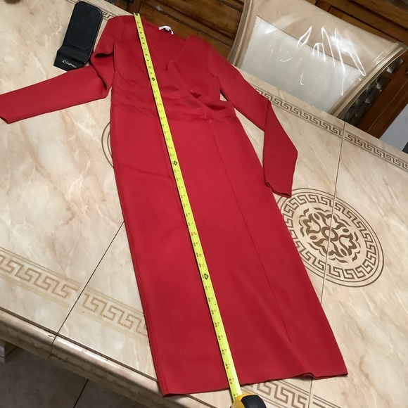 Good American Size 4 - Picture 9 of 10